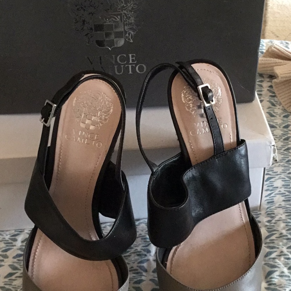 Shoes - Picture 4 of 5